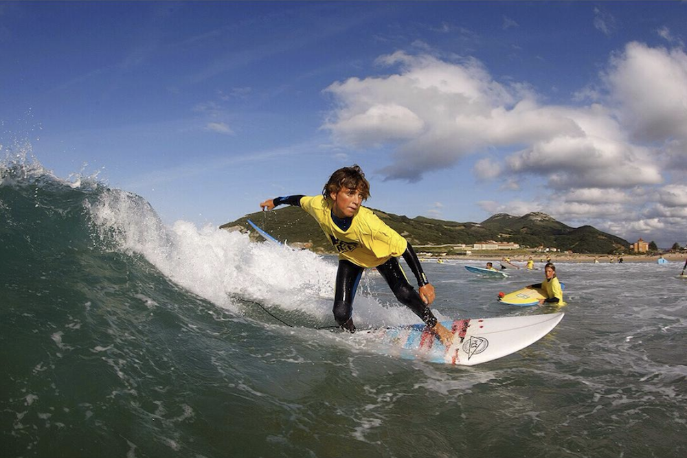 North Spain Teens Camp advanced surf lesson