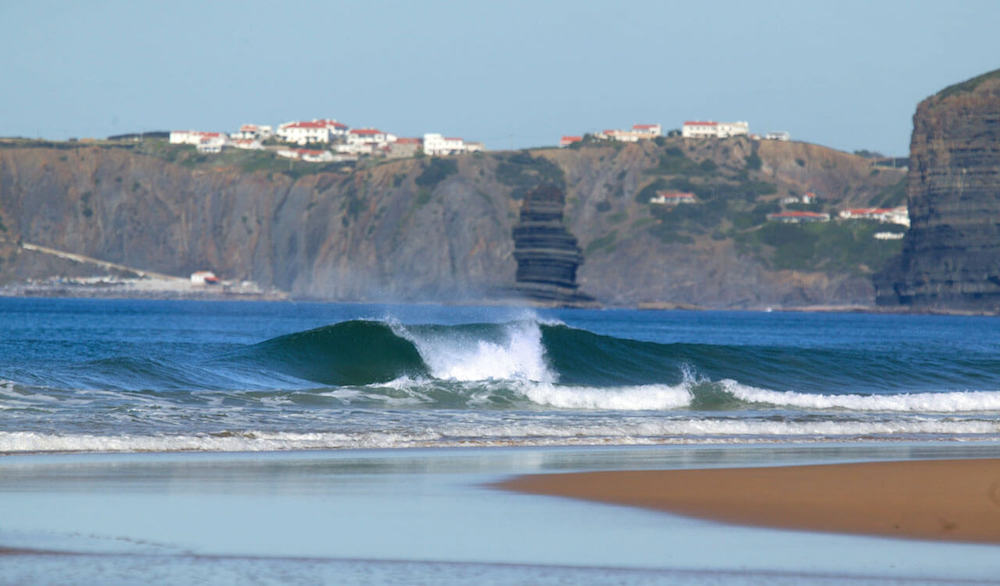 Surfcamp in Algarve both sides wave