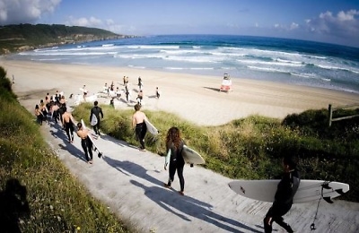 Way to beach surfing - Galicia Teens Surf Camp