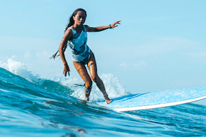 surfing-canggu-surfer-bali