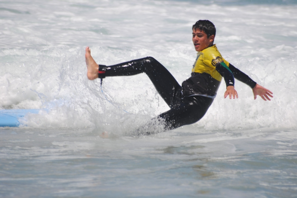 Praia de Santa Cruz Adventure and Surf Teen Camp
