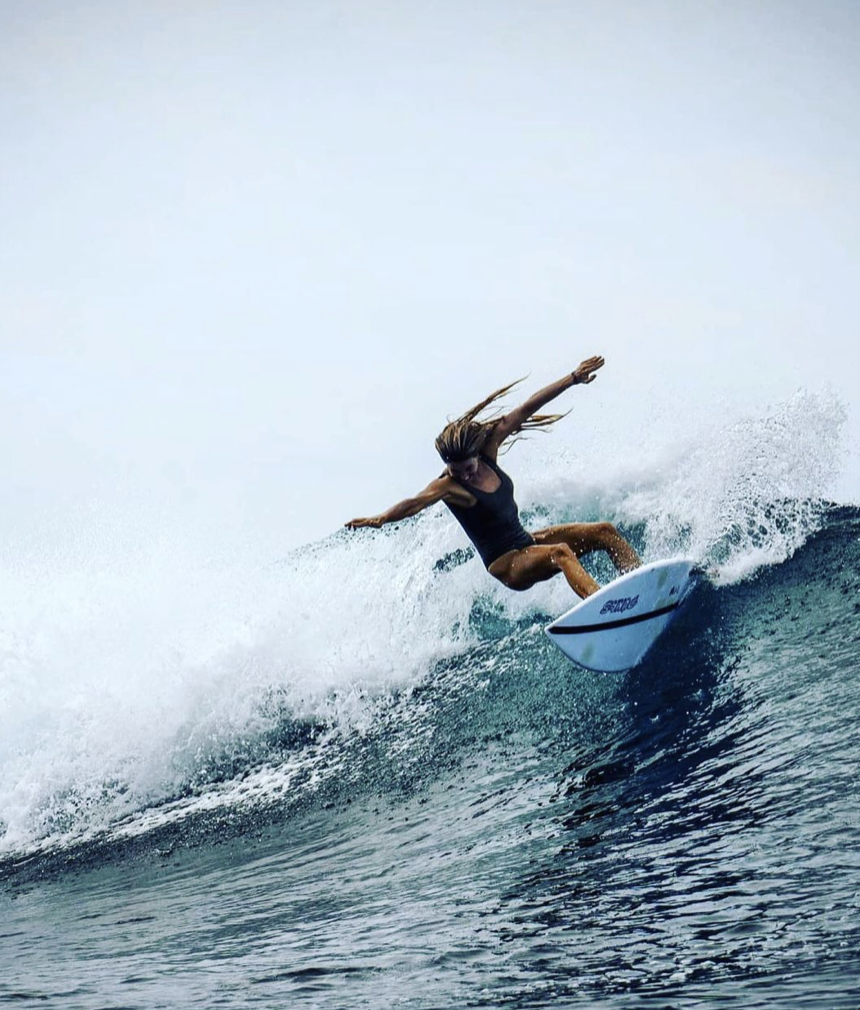 surfing bali digital nomad & surf coaching monthly package retreats for adults surf camp lessons children teen summer young adult best nomad kid canggu beginners uluwatu france moliets portugal algarve lisbon 13